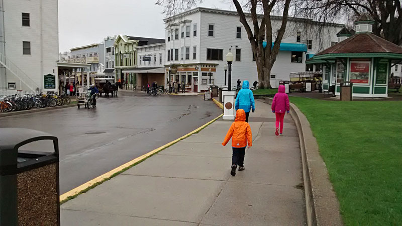 rainy morning downtown mackinac island